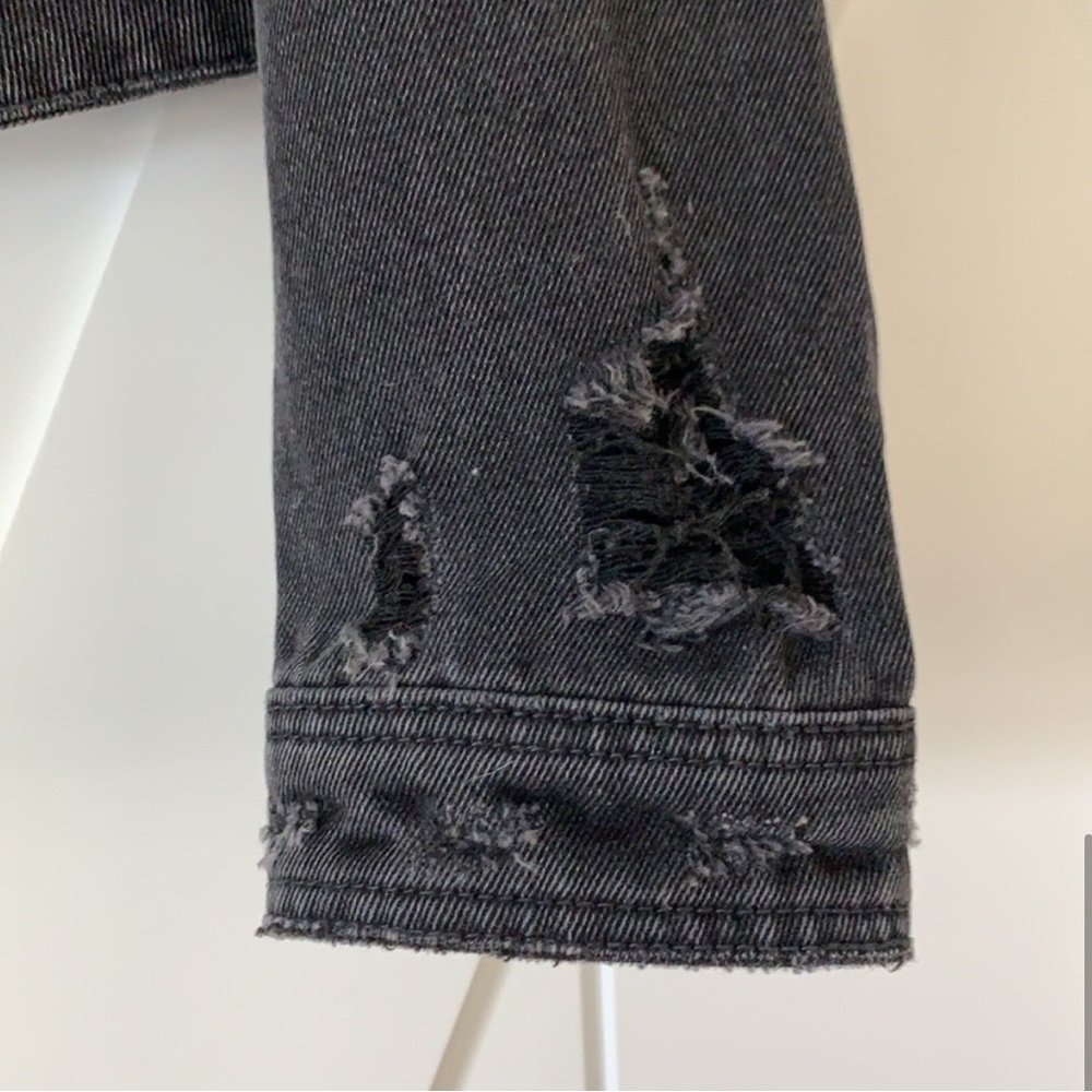 BlankNYC Denim Trucker Jacket w Removable Hood - Picture 5 of 6